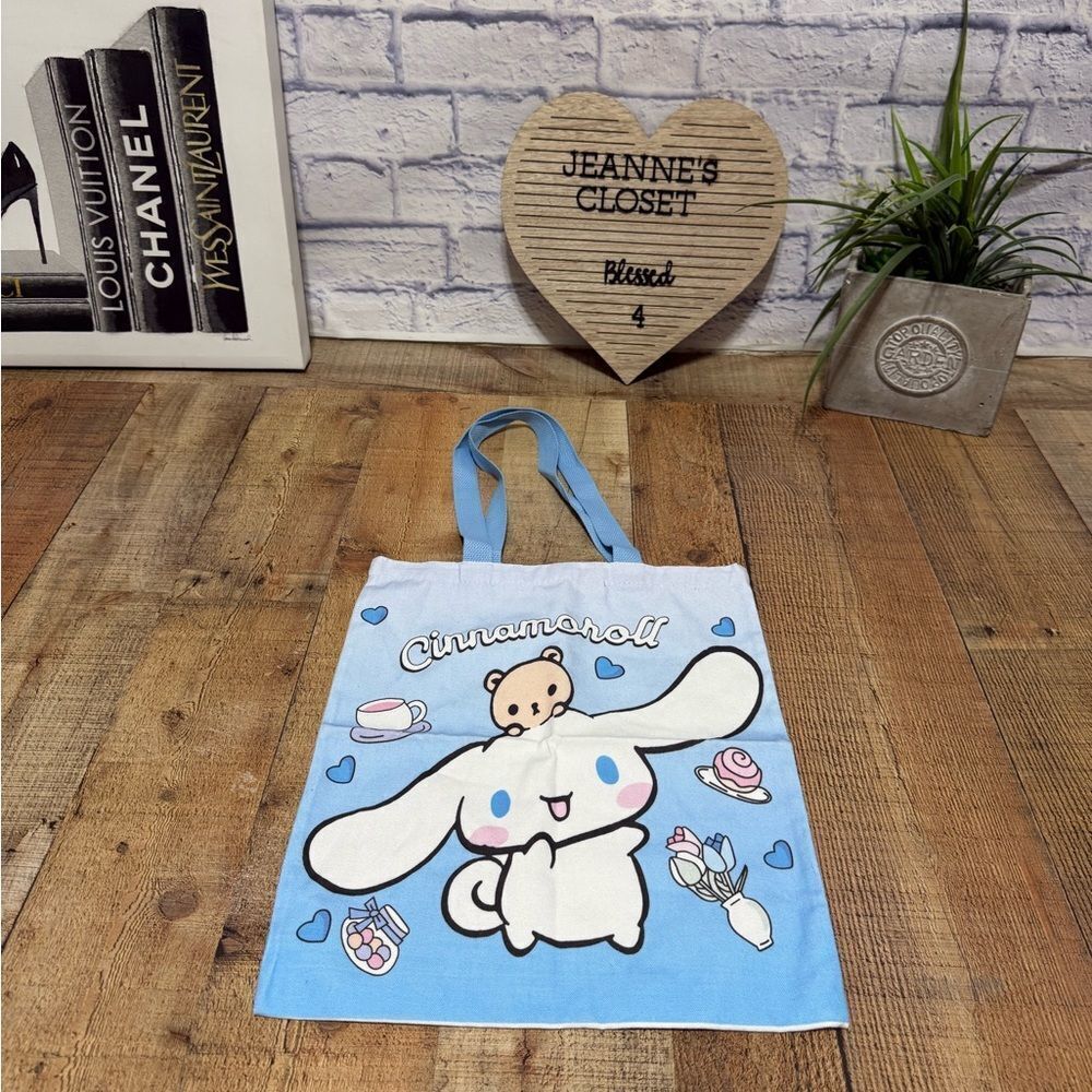 Hello Kitty Cinnamoroll Canvas Tote Bag 
New without tags 
Unused